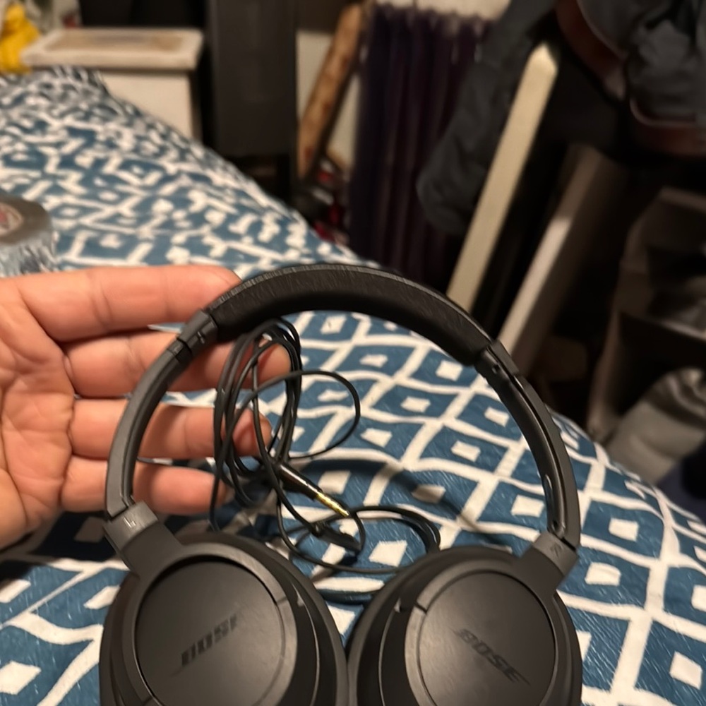 Bose Black Over-Ear Headphones
